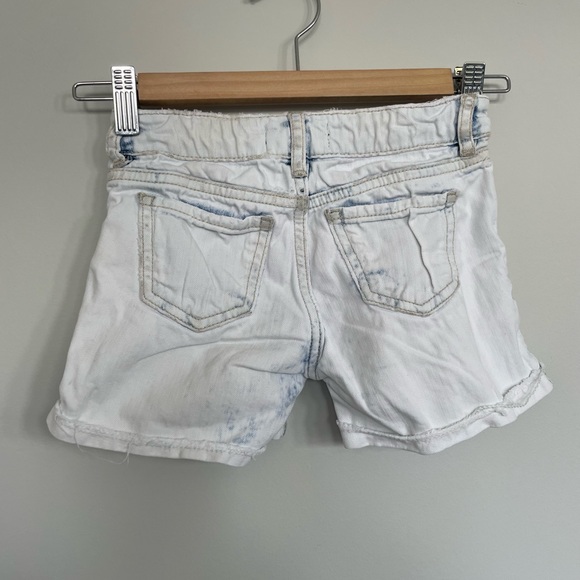 Acid wash shorts - Picture 3 of 3